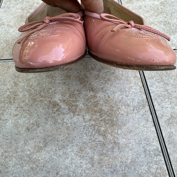 Chanel
Patent leather ballet flats - Picture 14 of 16